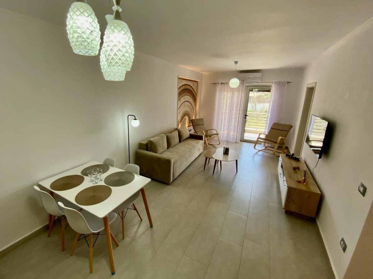 Sunlit 594 Apartman Durrës Kültér fotó